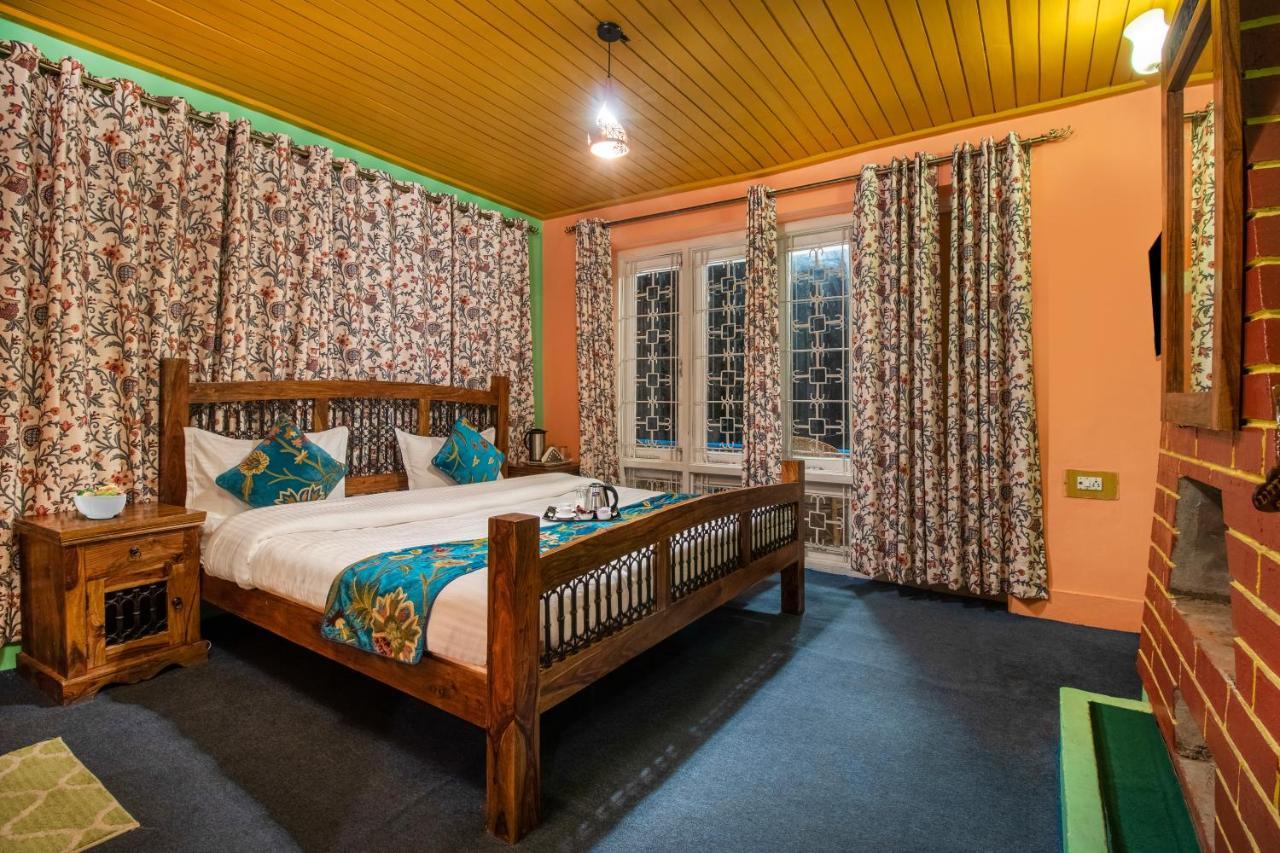 Hotel Little Silver Pahalgām Eksteriør bilde
