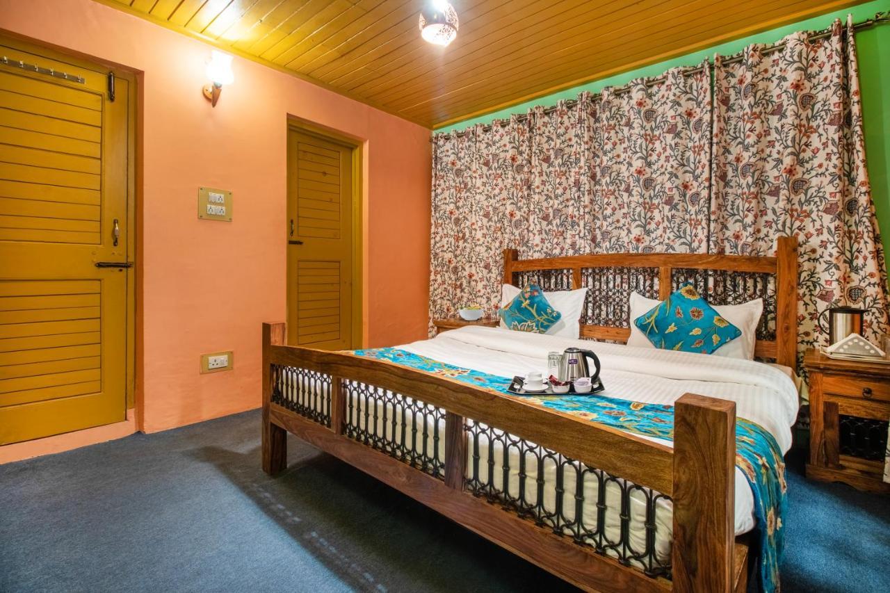 Hotel Little Silver Pahalgām Eksteriør bilde