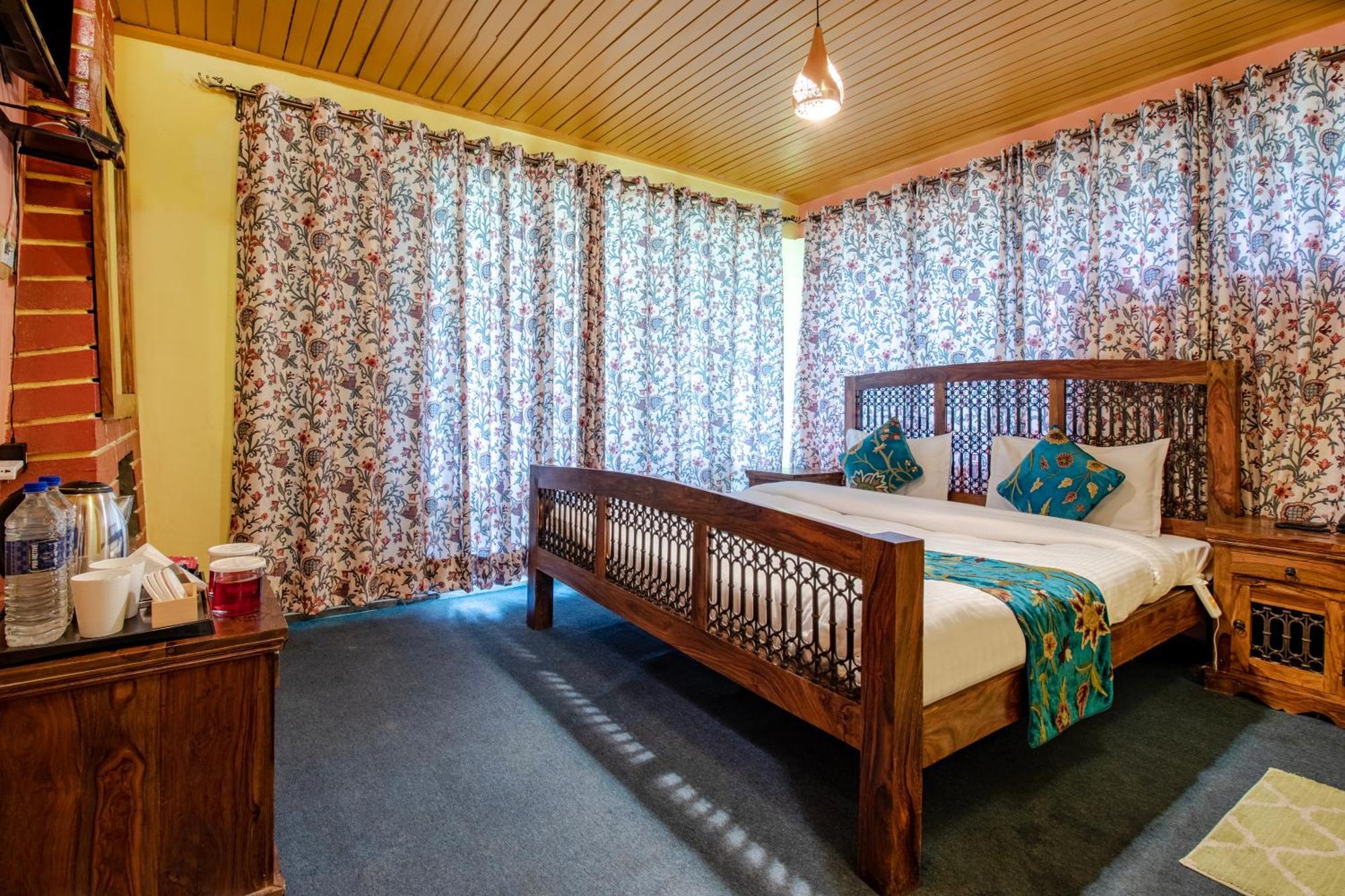 Hotel Little Silver Pahalgām Eksteriør bilde