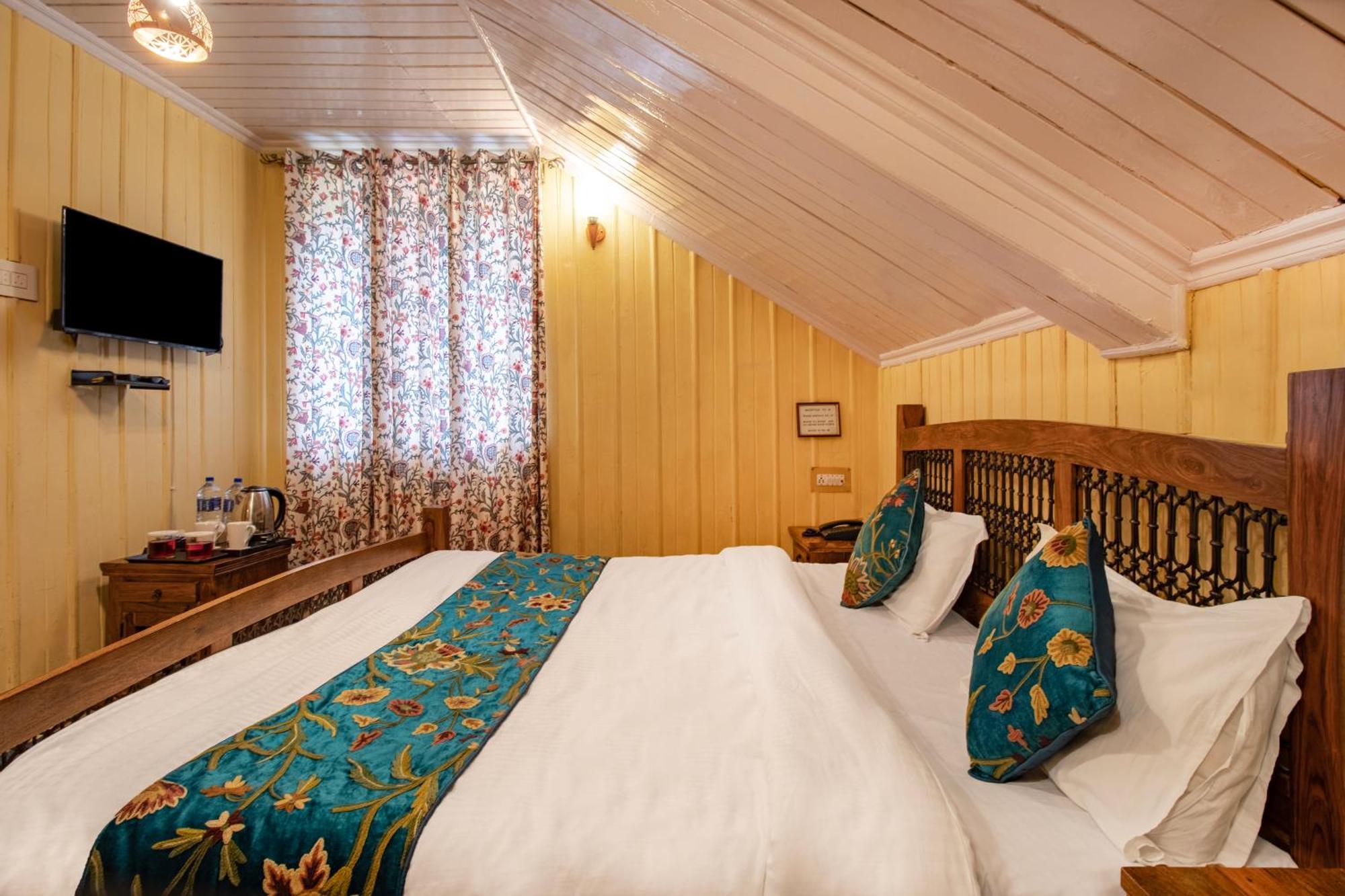 Hotel Little Silver Pahalgām Eksteriør bilde