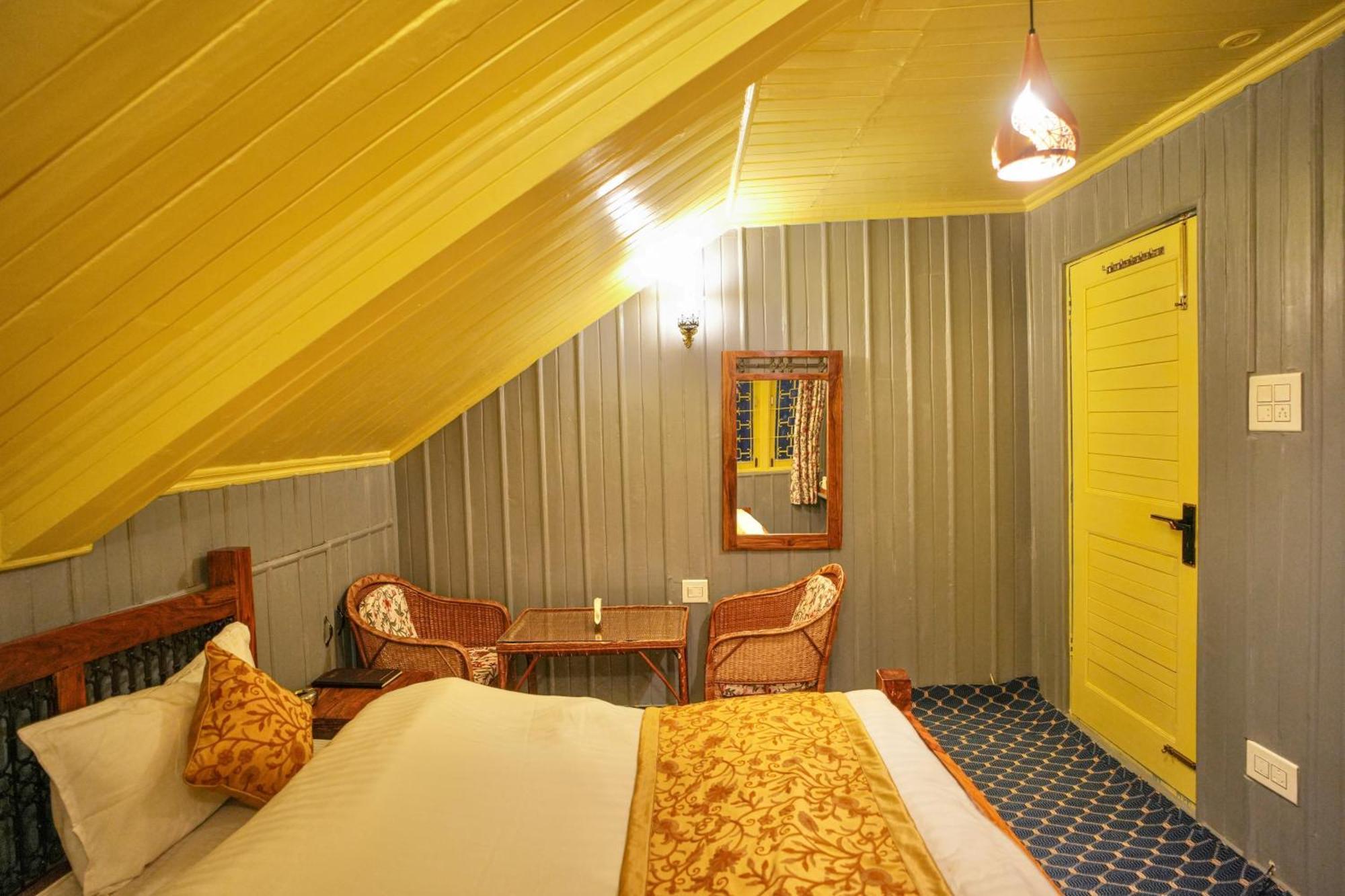Hotel Little Silver Pahalgām Eksteriør bilde