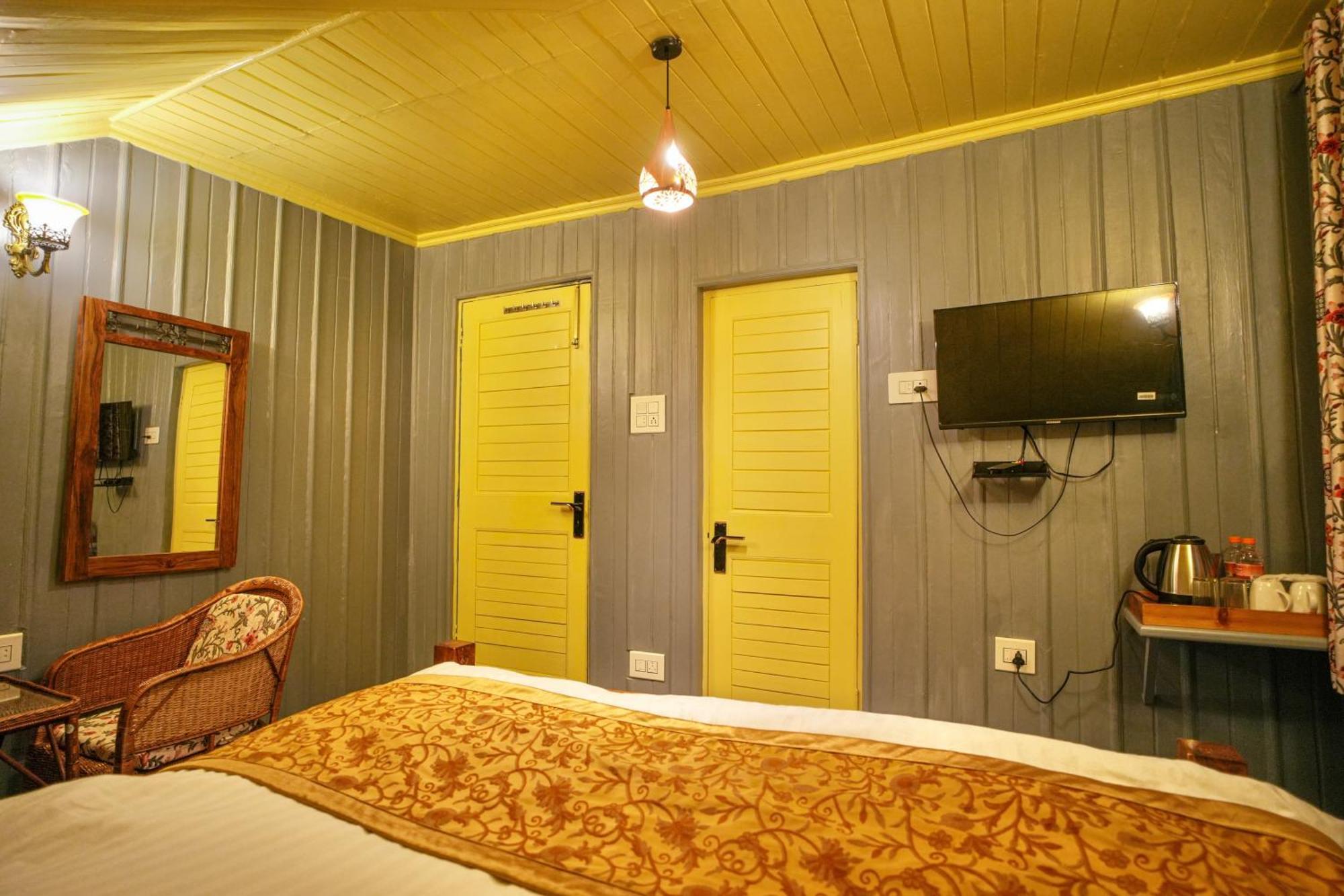 Hotel Little Silver Pahalgām Eksteriør bilde